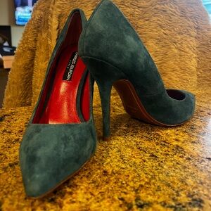 Charles Jourdan Paris Pumps
